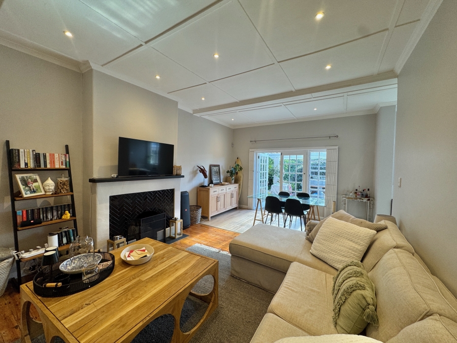 To Let 2 Bedroom Property for Rent in Claremont Upper Western Cape
